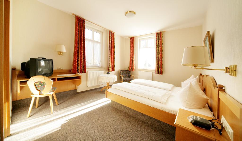Waldgasthof Wildbad Burgbernheim Room photo